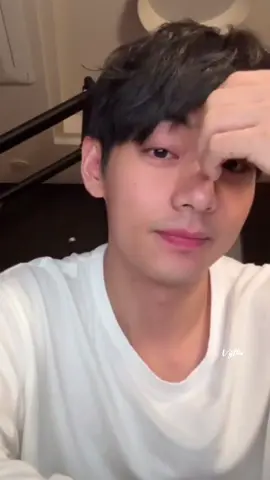 Kumis tipis 🤏🏻😭#taehyung 