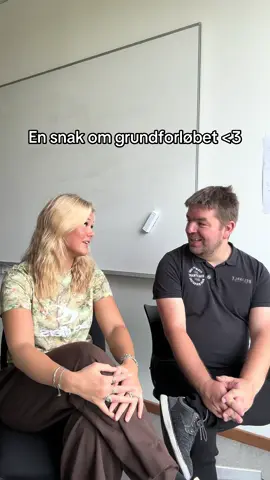 En kort bemærkning af hvordan det var for mig, at besøge en 3.g klasse vs. Et grundforløb🌟📚Går du i grundforløbet lige nu? Så er den her video til dig🥰@Morten Kaj: Gymnasielærer  #dansktiktok #grundforløb #gymnasium #fyp #hjælptilskole 