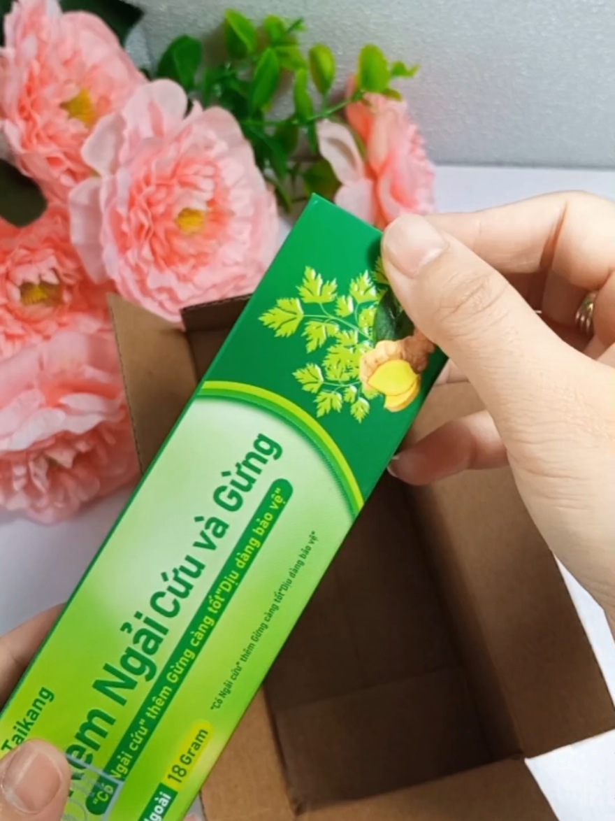 Kem ngải cứu và gừng dịu da #kemngaicuuvagung #kemgiamngua #bebechaychay 
