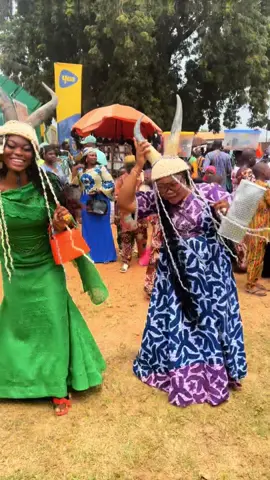 #tiktoktogo🇹🇬 #bassarvia✌🏻🇹🇬🇹🇬🇹🇬 #konkonba🇬🇭🇬🇭💃💃💃💃 #konkonbamusic fier d’etre niece des konkomba 🔥🔥❤️‍🩹🥰