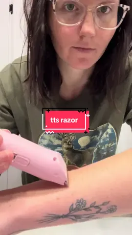 and it’s so cute and pink #ttshop #LanguageLearning #razor #women #shortvideochallenge 