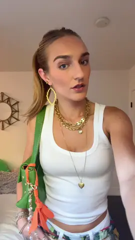 Another day another outfit I really liked the jewelry stack last night so fun #OOTD #outfitinspo 