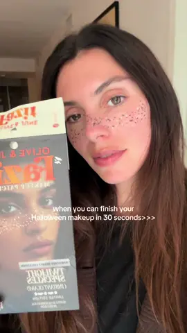 who’s ready for spooky szn? 👻🎃 #halloween #halloweenmakeup #glitterfreckles #fyp 