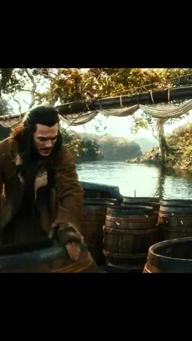 el hobbit 2 pt 47#thehobbit #elhobbitladesolacióndesmaug #orcosvsenanos #asogelprofanador #enanos #erebor #peliculasrecomendadas #palomitas #peliculas #partesdepeliculas #parte1234567 #escenasepicas #viralvideotiktok #cine #peliculacompletaenmiperfil #recomendation #enanosdeerebor #fypシ゚viral🖤tiktok