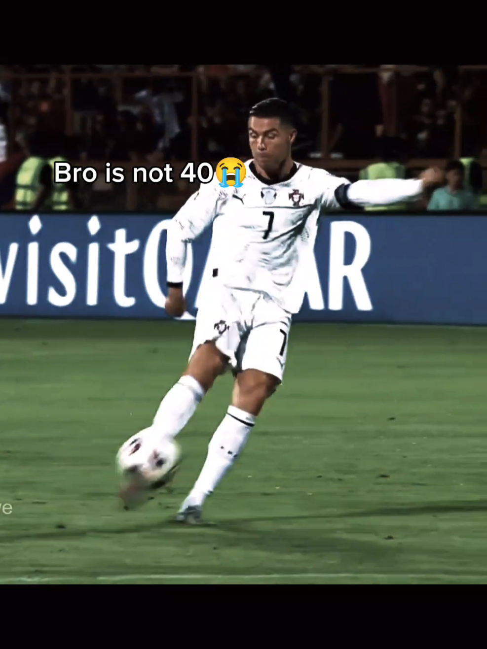 bro is not 40😭#foryou#viral#ronaldo#portugal🇵🇹 