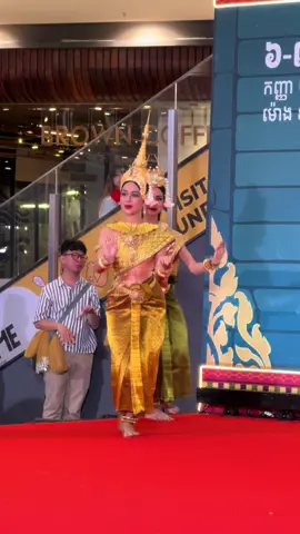 តួនាងអញ្ច័នពិចិត្រ និងនាងមារតី#រឿងព្រះជិនវង្ស#សិល្បៈខ្មែរ #របាំព្រះរាជទ្រព្យ #khmerculture #tiktok 