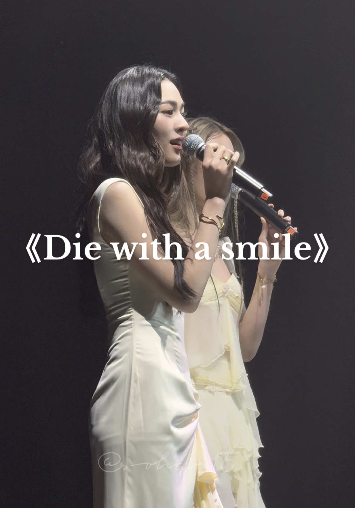 5.11 lingorm HongKong Fan Meeting 《Die with a smile》 #lingorm หลิงออม #linglingkwong หลิงหลิงคอง #ormkornnaphat 