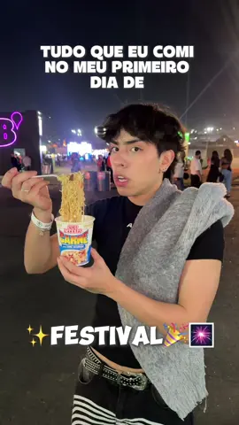 TUDO QUE EU COMI NO MEU PRIMEIRO DIA DE FESTIVALLLLL🥳✨🩵!! - que saudade que eu tava de um festival gente!! Me diz aí! Qual vc acha que tá sendo a melhor comida do festival? que eu vou CORRENDO experimentar!! #comendo #comida #experimentando #festival #thetown