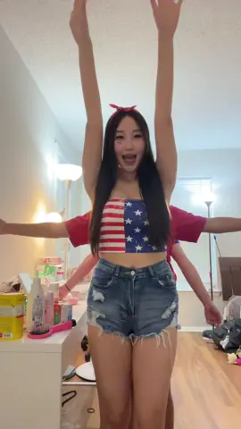 이 옷을 다시 입게 될 줄이야.