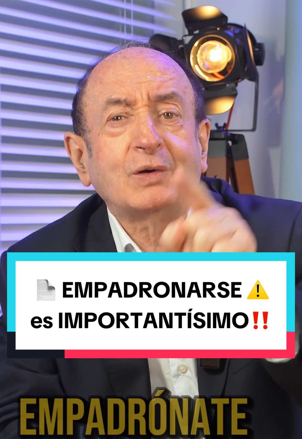 Empadronarse es FUNDAMENTAL en España 📝 El padrón no es un simple papel: es un documento importantísimo que te abre muchas puertas en España 🇪🇸. Gracias a él puedes acceder a sanidad pública, inscribir a tus hijos en el colegio, pedir ayudas sociales, tramitar el arraigo y hasta solicitar la nacionalidad. 👉 Y recuerda: empadronarse no implica sanción ni deportación, aunque estés en situación irregular. #migrantes #españa #extranjeria