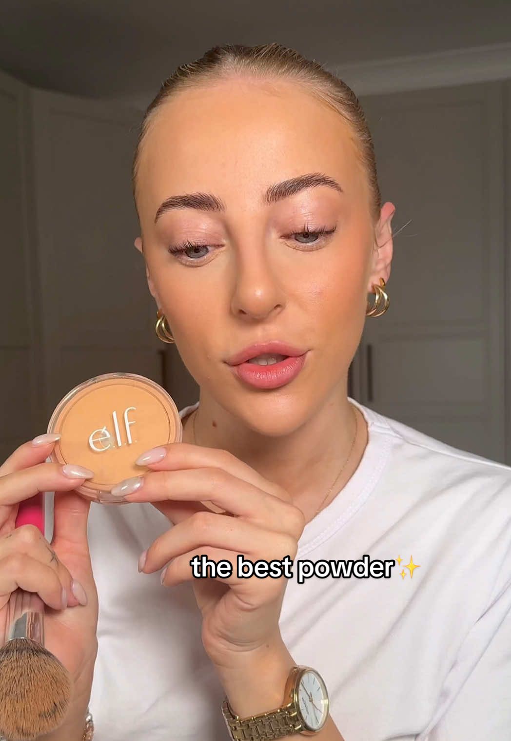@e.l.f. Cosmetics UK this is the best pressed powder eveerrrrr✨  #powder#makeup#makeuphack#elf#elfcosmetics 