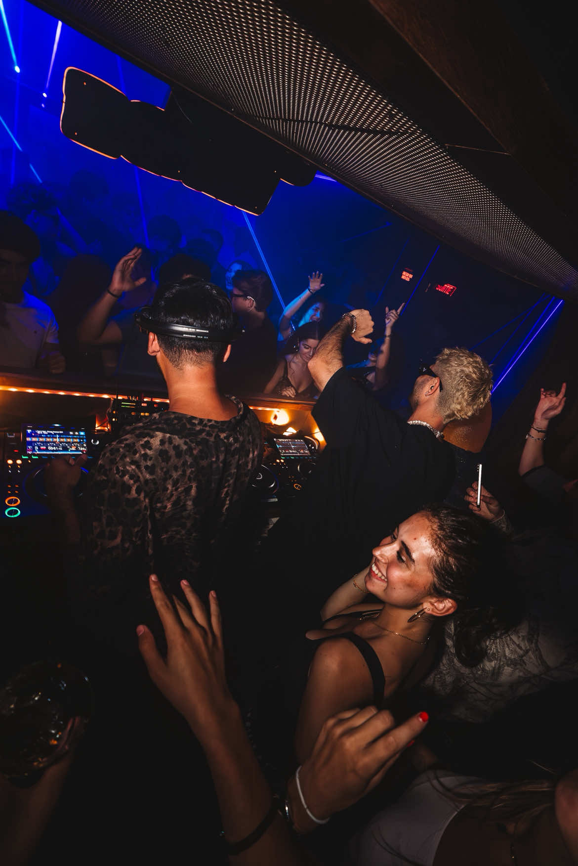 First time Montréal heard Tambora 🇨🇦💃 #afrohouse #dj 