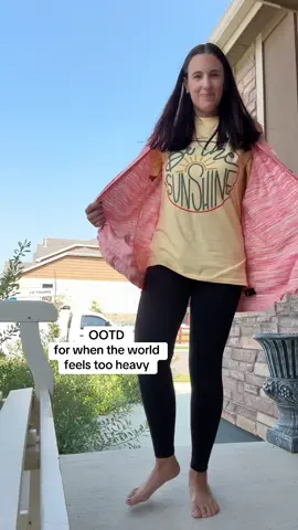 We can all use a little sunshine ☀️ #OOTD #fashion #happiness #bethesunshine 