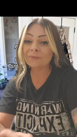 #greenscreen @sarah byers  hope this helps. also in that picture her hair is styled as well you definitely don't have that hair type her hair is way more dense and thicker than yours.  hope you find your style 