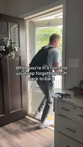 I would forget my head if it wasn’t attached  #fyp #viralvideo #relatable #musclesandtattoos 
