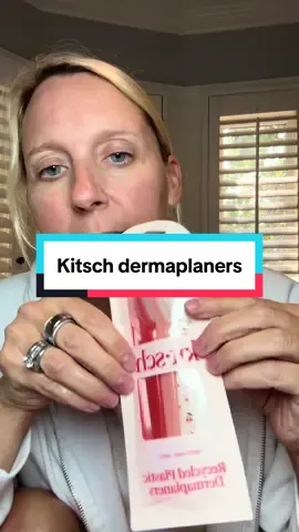 These Dermaplaners are so cute!  @Kitsch #tiktokshopcreatorpicks #kitsch     #dermaplane #peachfuzz #skincareroutine 