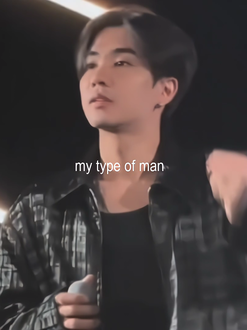 He's majestic😭🤏🏻 #perthtanapon #perthppe #foryou #fyp #perthsanta 