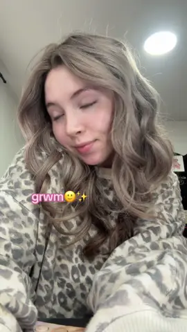 love the no makeup days🥰 #grwm #MomsofTikTok 