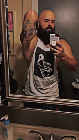 #gymrat #backday #typeonegative #alt 