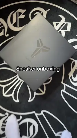 The best basketball sneaker #sneakerheads #kobes #basketballshoes #shoeunboxing #creatorsearchinsights 