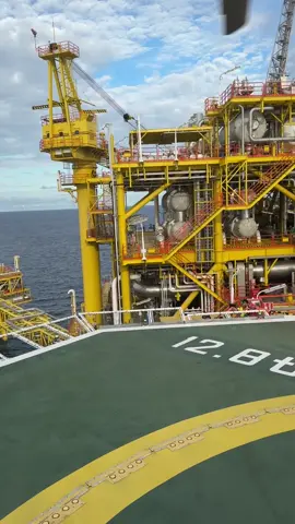 “Demobilization isn’t just the end of duty, it’s the beginning of freedom — the joy of going home, the warmth of love, and the embrace of those we’ve been waiting to see.”#platform #chopper #helicopter #oilandgas 