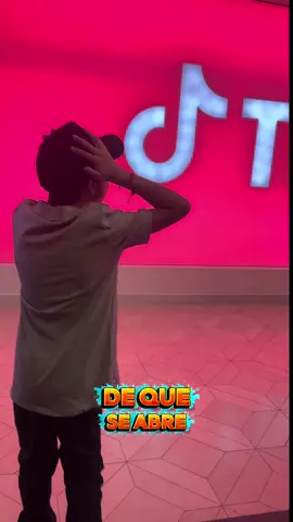Me invitaron a las oficinas de Tiktok México para entrevistar a alguien muy especial, pero no podré dar mucha información todavía, mientras les doy un tour por las oficinas 