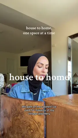 designing a house to home, one space at a time. this marketplace find has carried me for almost 3 yrs!  #homedecor #intentionalliving #marketplacefinds #marketplace #reset 