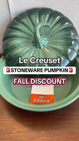 Final opportunity to get this bestselling Le Creuset Stoneware Pumpkin Baker from QVC on a massive discount now before it ends!  #lecreuset   #TikTokShopCreatorPicks   #TikTokShopRestock #falldealsforyou #TikTokShopBlackFriday #TikTokShopCyberMonday 