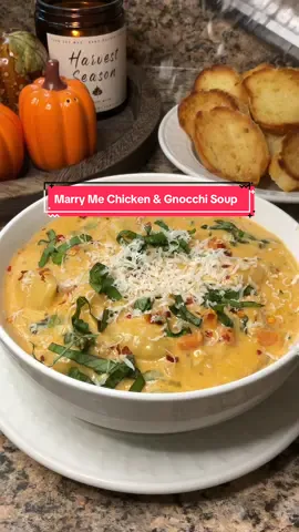 🍁🥣 Day 2 of my fall soup series is the most incredibly delicious Marry Me Chicken and Gnocchi Soup! It’s sure to be a new favorite! ✨#soupseason #soup #marrymechicken #gnocchi #fallrecipes 