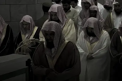 وَخَسَفَ الْقَمَرُ #سعود_الشريم #قران #اكتب_شي_توجر_عليه #تلاوة_خاشعة #الحرم 