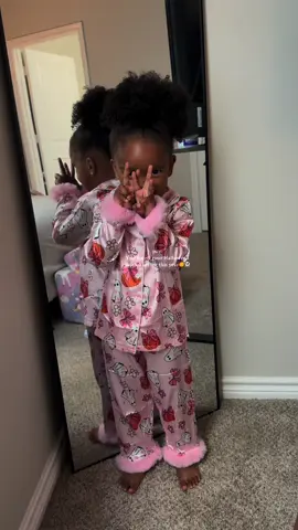 These are soooo cuteeeeeeee!🎃👻#fyp #momlife #halloween #fall #pajamaset 