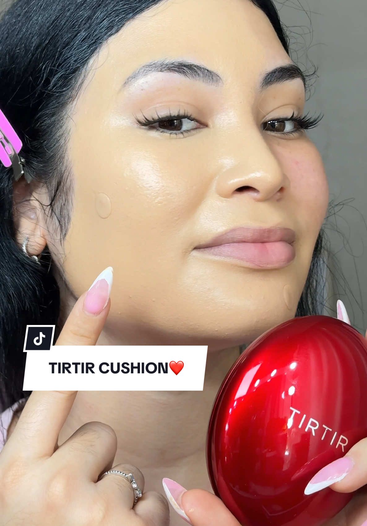 Amando esta cushion de @TIRTIR Inc. @TIRTIR INFLUENCERS pero no es mi tono 😭😭😭 #tirtir #chushion #tirtircushion 
