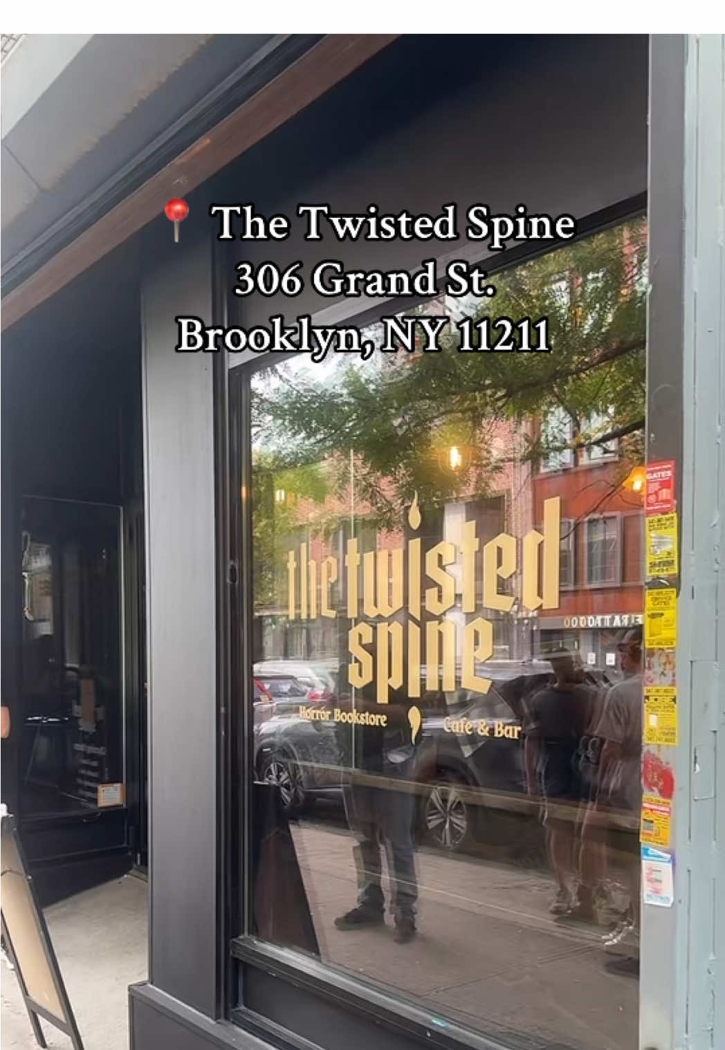had to make a stop at new york city’s newest bookstore, the twisted spine, which is a horror bookstore that also has a coffee shop and bar inside. definitely check it out if you’re in the area! 🖤 #fyp #foryou #BookTok #nyc 