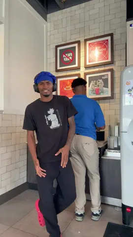 @Yoncé this has me crying 😂😂😂….. #prettyboywil #wendys #runnignman #slowmo #jerseyclub 