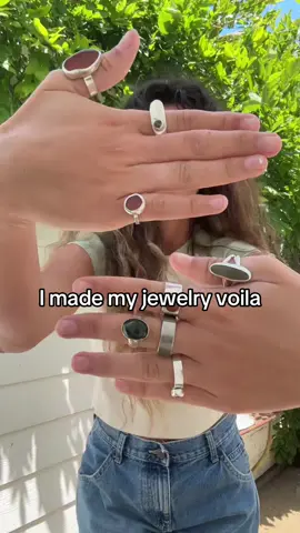 🤟🏽😌 #handmadejewelry #silversmith 