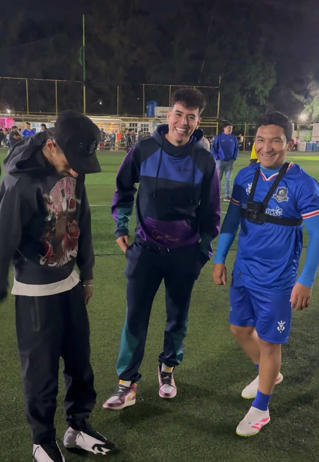 Gran amistoso previo a la liguilla de la Retiraneta 👏🏼⚽️ @ValdaaSantos @César Villaluz #comedia #parati 
