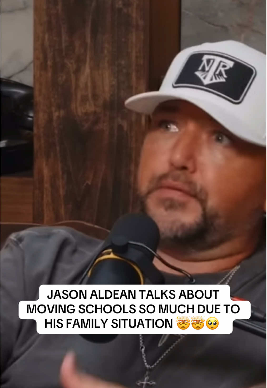 Jason Aldean talks about his family life affecting his school life 🥺🥺😭 #jasonaldean #fyp #viral #foryou 