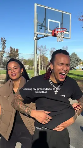 and back to Wag she goes 😂 @KYRA #wlw #WNBA #wbb 