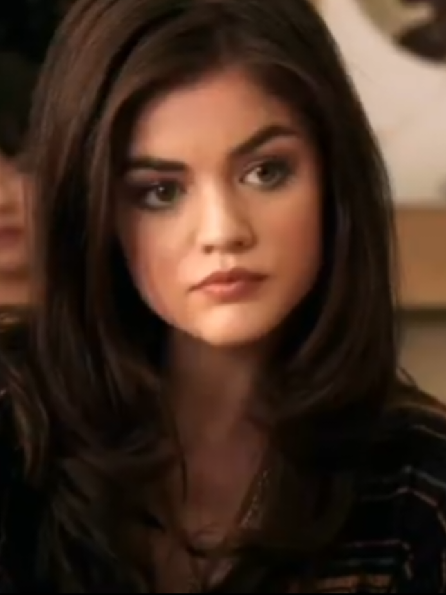 aria and Ezra #ariamontgomery #ezrafitz #lucyhale #prettylittleliars #loveyou 