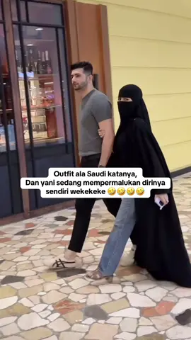 Dahla cocok memang kalian 😂 ga ada yg mau bikin petisi biar mereka berdua di pulangin ke Pakistan? #prindavan #perkakas #akashellahi #elvyaabdullah #deportasiakash 