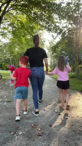I’ll carry them till I can’t 🥲 Idea from @logancamilleee  #momtok #momsover30 #MomsofTikTok #sweetlove 