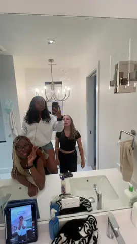 😛🤗