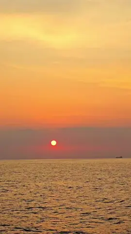🥀 #foryoupage #sunset #fypシ゚viral #pelautmuda🚢⚓ #pelautindonesia🇲🇨🇲🇨 