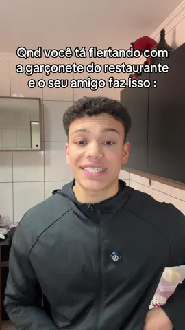 “ Pode pegar a sobras da outra mesa “