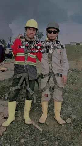 Di sini tidak ada hari. adanya tanggal pokonya setiap hari nguli#kuli #xyzabc #CapCut 
