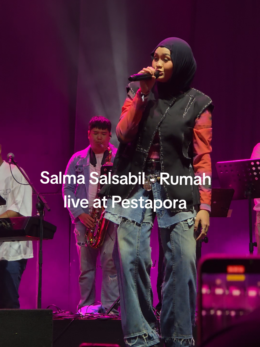 Salma Salsabil - Rumah Live at Pestapora 2025 📱 : Samsung Galaxy S25 Ultra #salma #salmasalsabil #pestapora #salmine #salmineofficial @Salma Aliyah @Salmine.official 