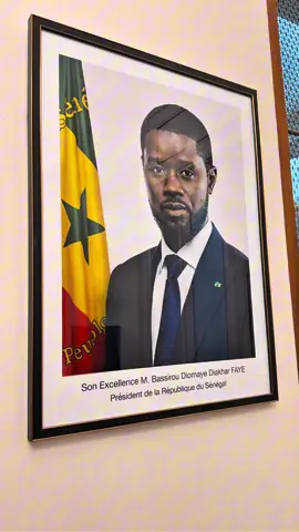 À quelques minutes de l’annonce du nouveau gouvernement, le Président de la République en séance de travail avec le Premier ministre. #pourtoi #fyp 