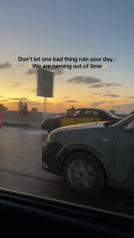 #fyp #happiness #happyquotes #wearerunningoutoftime 