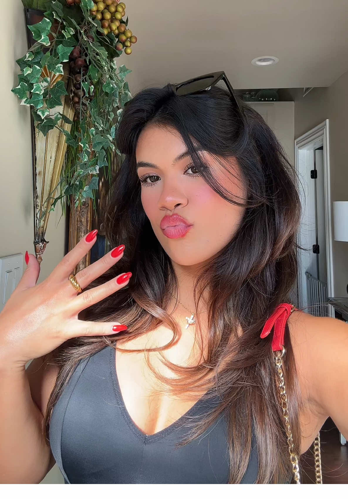 Nails matching the purse!!!! I love being a girly girllllll❤️ and the MOM SHORTS ?!!!🤭🤭 #baseballgamefit 