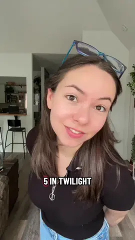 here are some more behind-the-scenes twilight stories for the hoa hoa season!! I was Renesmee from twilight at age 5. I Make D&D content, so if you’re looking for more twilight stuff, I only post twilight stuff once in a blue moon ##twilight##twilightsaga##twilightbreakingdawnpart2##dnd##rpg 